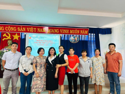 Cha mẹ tham gia vào các hoạt động của trường