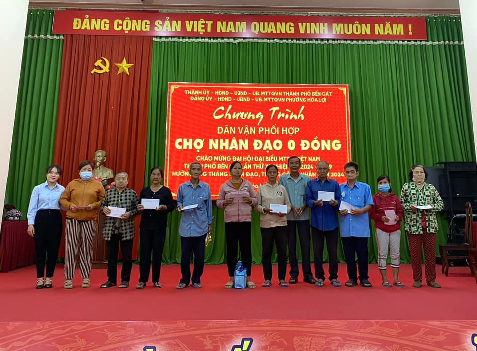 Tham gia Chương trình dân vận phối hợp Chợ nhân đạo 0 đồng